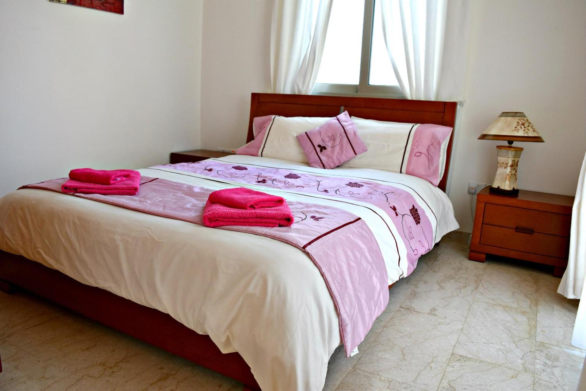 Villa Saraliana Sandy Beach Villas - Heated Pool - Jacuzzi - Private Beach Area Полис Екстериор снимка